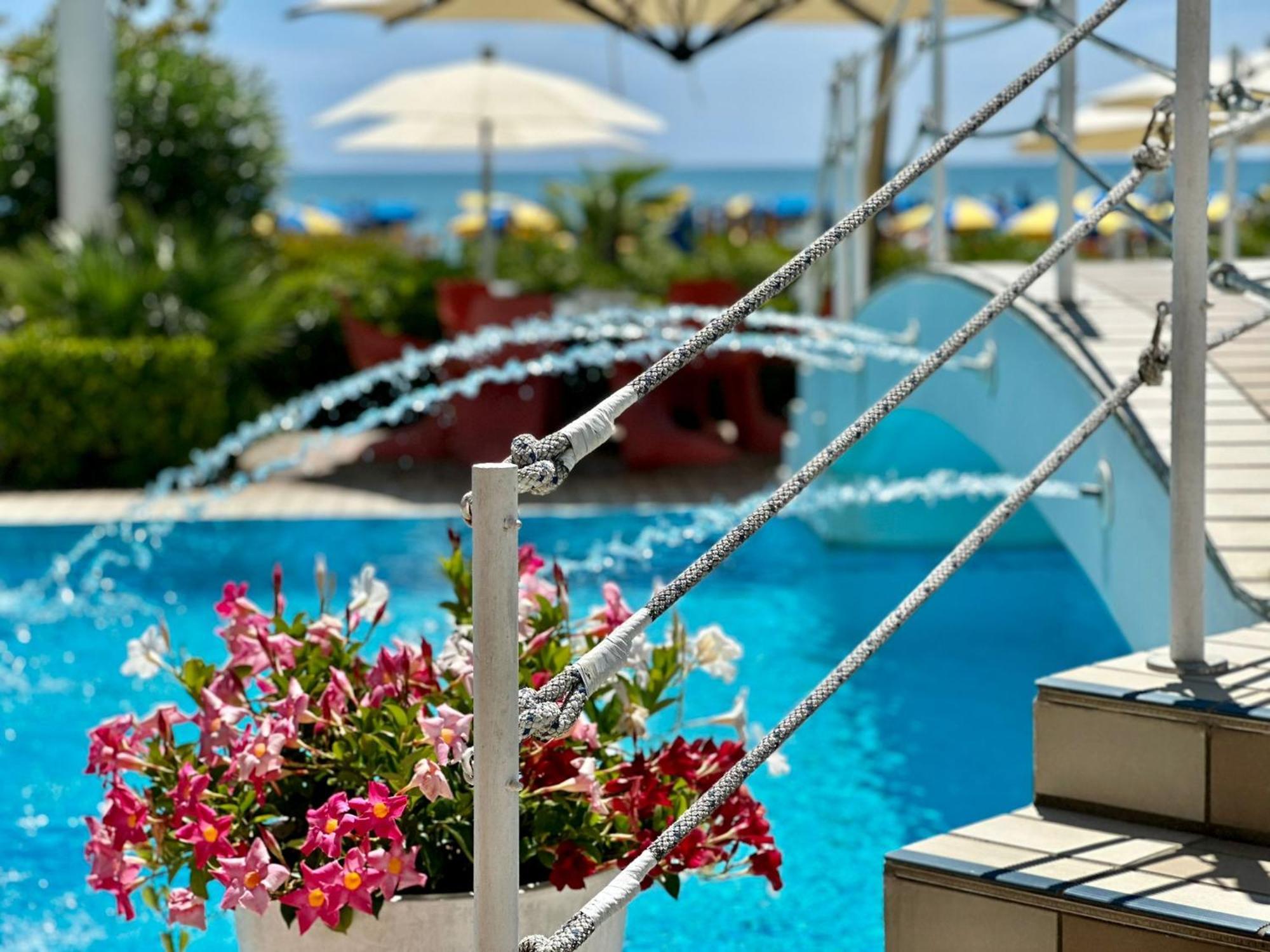 Ruhl Beach Hotel & Suites Lido di Jesolo Exterior foto